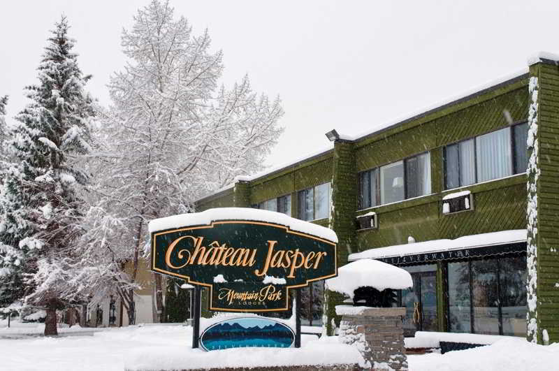 Chateau Jasper Hotel Exterior photo